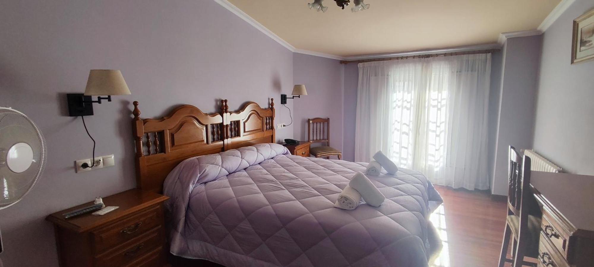 Pico Sacro I Hostal-Pension Santiago De Compostela Zimmer foto